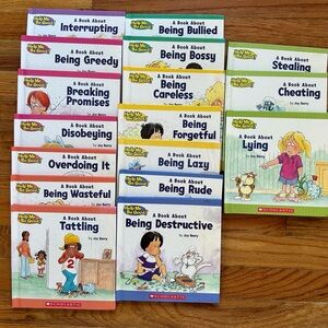 SCHOLASTIC Help Me Be Good by Joy Berry Book Collection